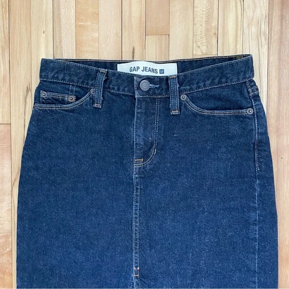GAP Vintage Dark Wash Jean Skirt - Picture 9 of 10